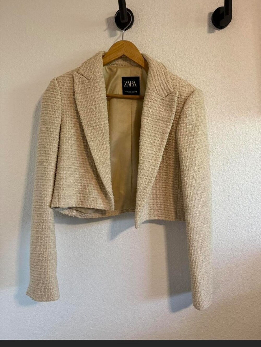 Zara Cropped Blazer, EUC - Picture 2 of 4